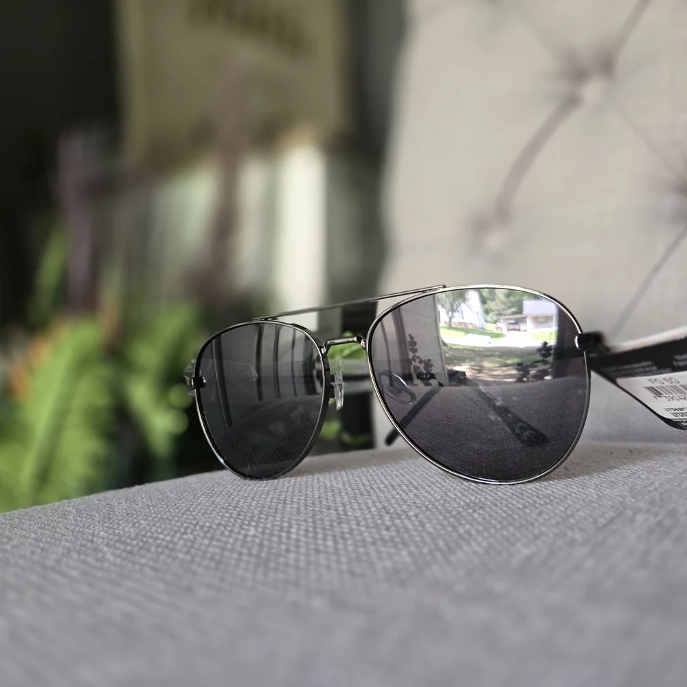 NWT Foster‎ Grant Mens Black Aviator Polarized Sunglasses